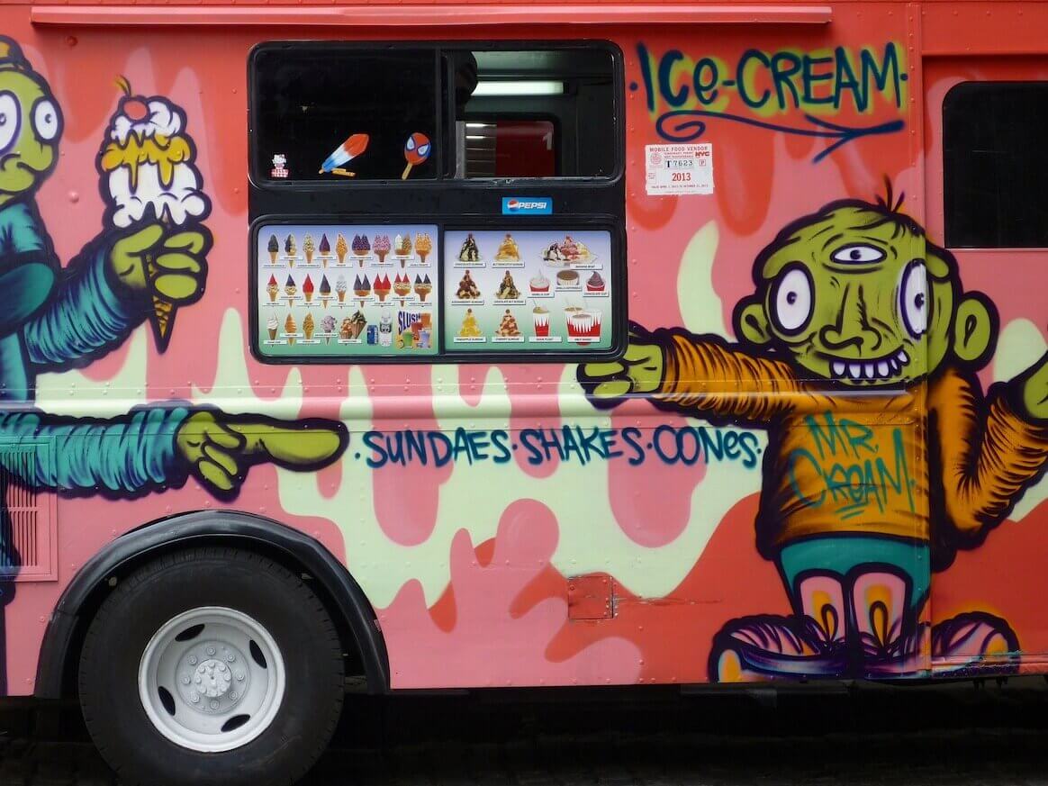Foodtruck met unieke graffiti decoratie