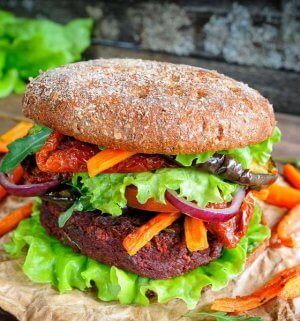 ‘ PLANTAARDIGE/VEGGIE HAMBURGER FOODTRUCK