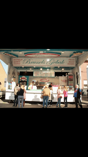 ‘ Brussels gebak kermis gastronomie: Verse frieten & snacks -oliebollen