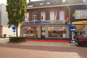 ‘ Feestwinkel Party-time b.v.