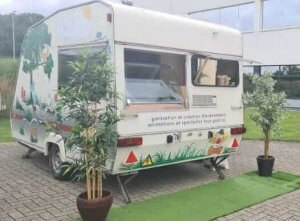 AMBACHTELIJKE IJS EN DESSERTEN FOODTRUCK